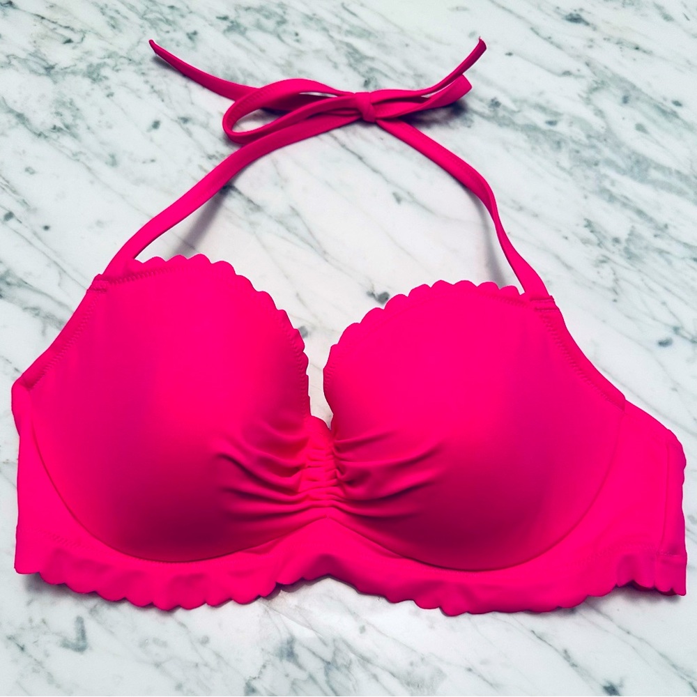 Victoria’s Secret Swim Top NWOT